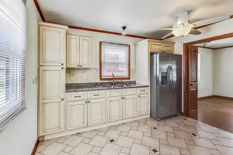 2920 S 11th Ave, Broadview, IL 60155 photo 9