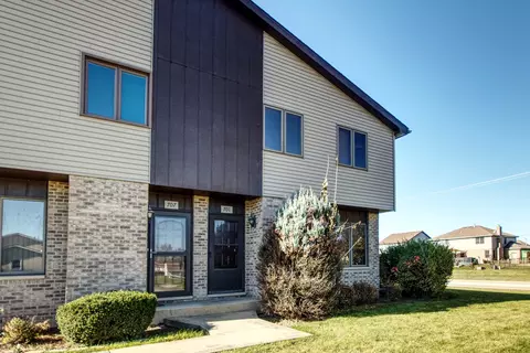 701 Tauber Rd #701, New Lenox, IL 60451