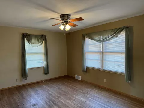 1017 N Dement Ave, Dixon, IL 61021 photo 25