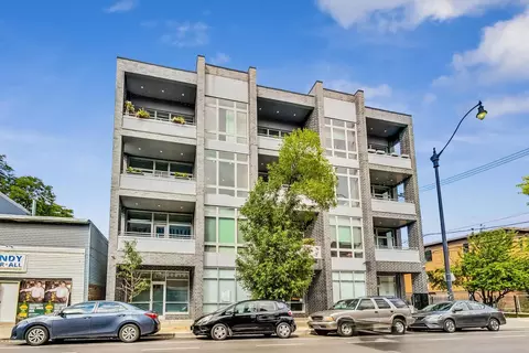 3024 W Armitage Ave #5, Chicago, IL 60647