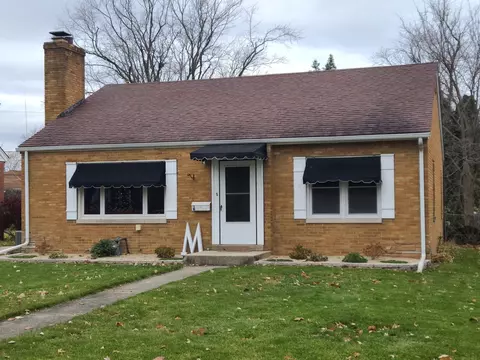 339 Cass St, Crete, IL 60417