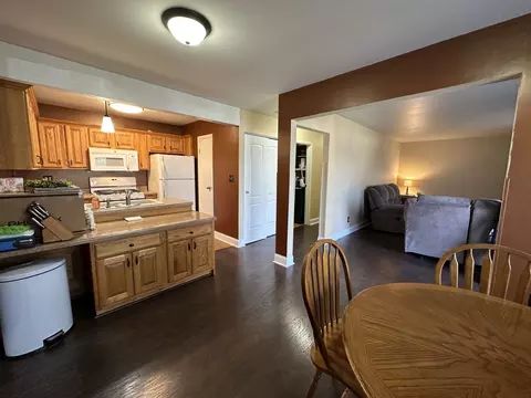 907 Royal Dr #2B, Mchenry, IL 60050 photo 6