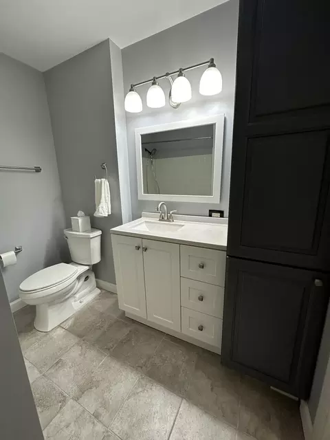 907 Royal Dr #2B, Mchenry, IL 60050 photo 13