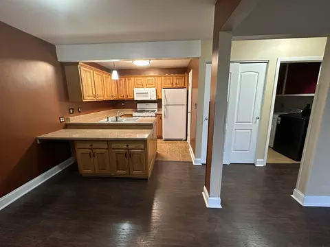 907 Royal Dr #2B, Mchenry, IL 60050 photo 5