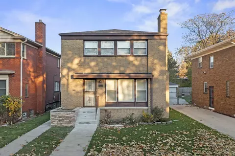 7809 S Paxton Ave, Chicago, IL 60649