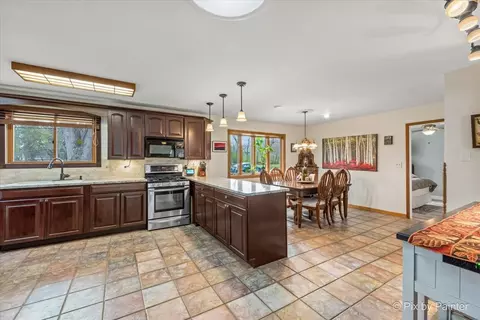 28948 W Main St, Cary, IL 60013 photo 7
