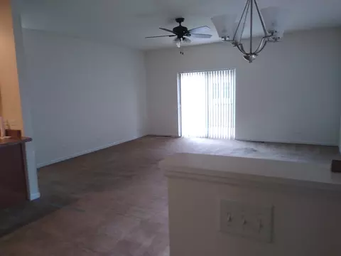 920 Yorktown St, Mchenry, IL 60050 photo 8