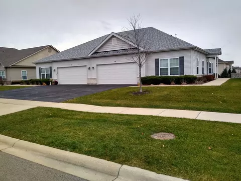 920 Yorktown St, Mchenry, IL 60050