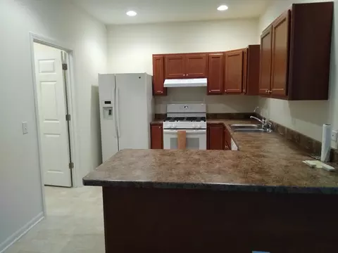 920 Yorktown St, Mchenry, IL 60050 photo 5