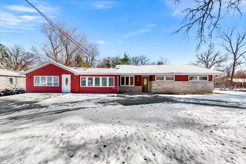 1 N285 Ridgeland Ave, West Chicago, IL 60185