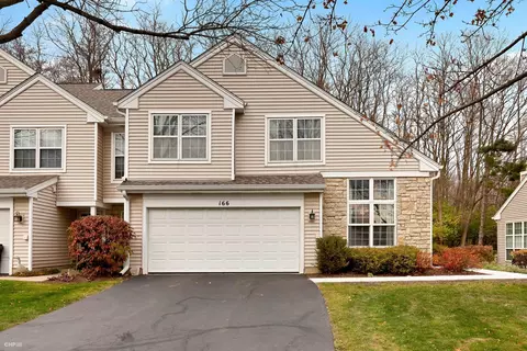 166 Parkview Dr, Wauconda, IL 60084