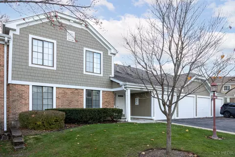 390 Thornhill Ct #C1, Schaumburg, IL 60193