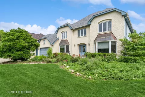 4078 Broadmoor Cir, Naperville, IL 60564