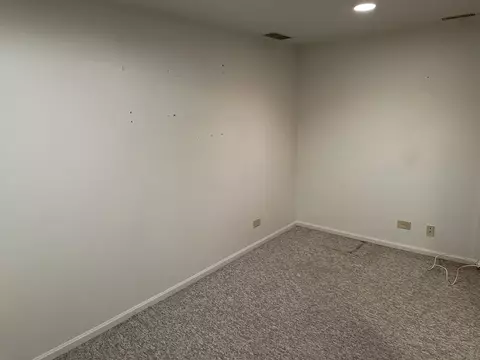 1055 Huron Dr, Elgin, IL 60120 photo 30