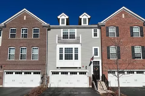2506 Huntleigh Ln, Woodridge, IL 60517