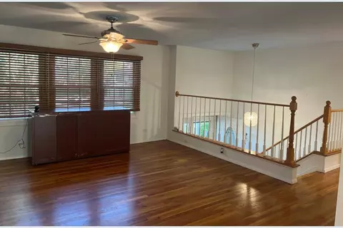 1345 Hassell Dr, Hoffman Estates, IL 60169 photo 8