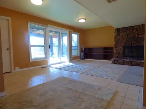 1345 Hassell Dr, Hoffman Estates, IL 60169 photo 23