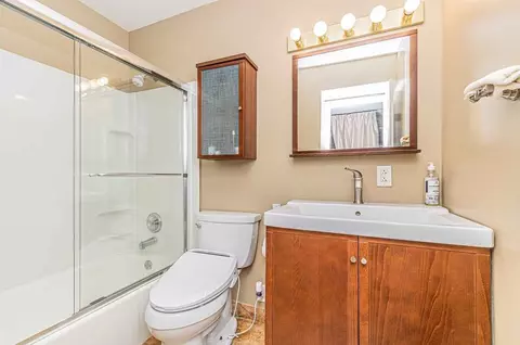 1345 Hassell Dr, Hoffman Estates, IL 60169 photo 17