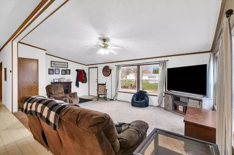 603 E Lincoln Ave, Ogden, IL 61859 photo 4