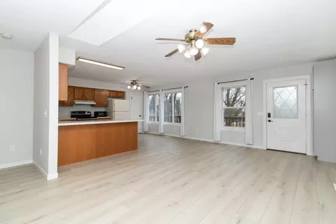 100 South St, Danvers, IL 61732 photo 10