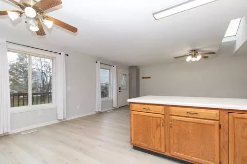 100 South St, Danvers, IL 61732 photo 6