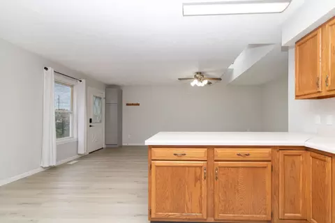 100 South St, Danvers, IL 61732 photo 7