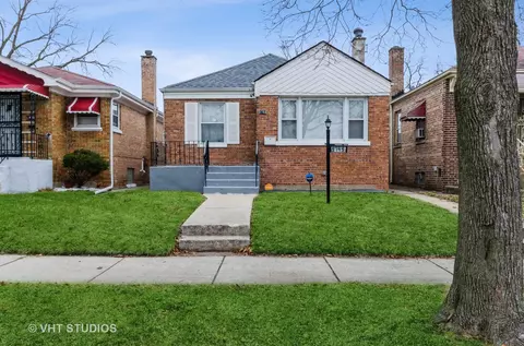 9749 S Ingleside Ave, Chicago, IL 60628