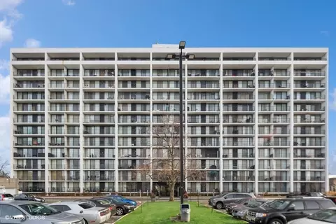 2005 S Finley Rd #1207, Lombard, IL 60148