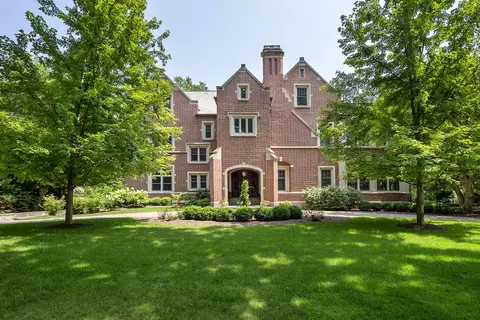 635 Maple St, Winnetka, IL 60093