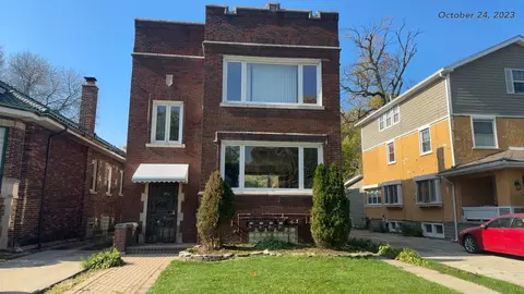 9632 S Charles St, Chicago, IL 60643