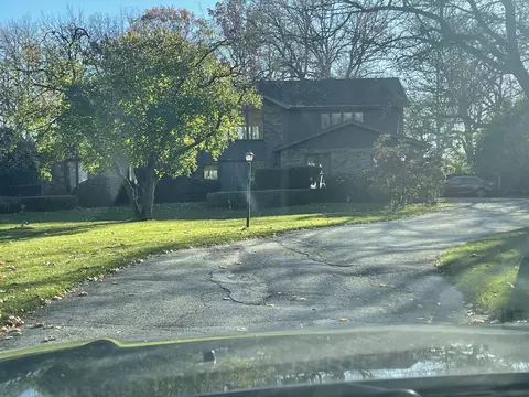 2226 Churchill Ln, Highland Park, IL 60035