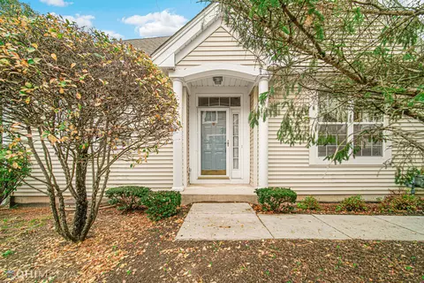 1314 Timberline Dr, Bartlett, IL 60103 photo 4