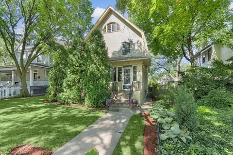 515 N Ridgeland Ave, Oak Park, IL 60302