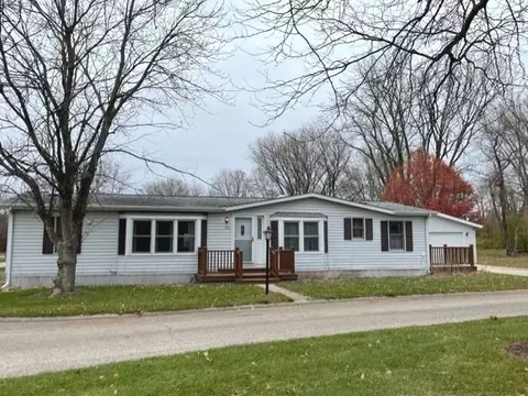133 Seneca Trl, Marengo, IL 60152