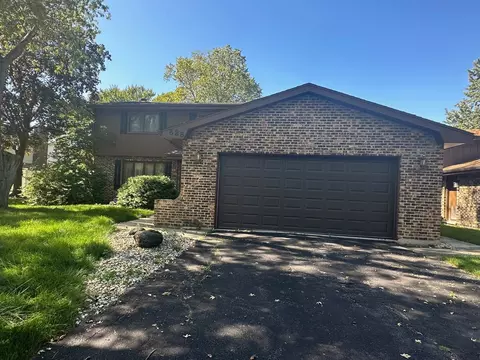 Exterior - 828 Maple Rd, Flossmoor, IL 60422 photo 2 of 3