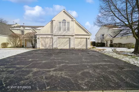 1261 Longacre Ln #1261, Wheeling, IL 60090