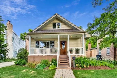479 S Cottage Hill Ave, Elmhurst, IL 60126