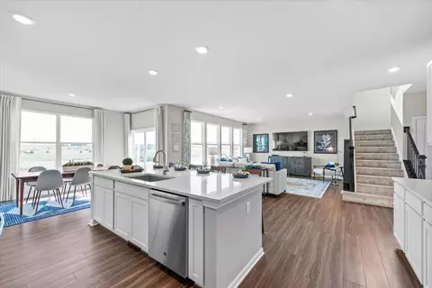 Kitchen - 115 Ellis Rd, Algonquin, IL 60102 photo 4 of 4