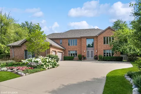 2507 Astor Ct, Glenview, IL 60026