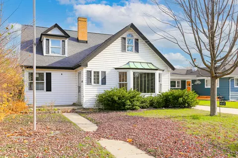 415 S Orchard Ave, Waukegan, IL 60085