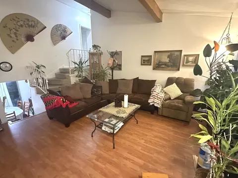 8820 Robin Dr, Des Plaines, IL 60016 photo 2
