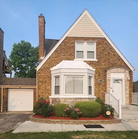 10127 S Vernon Ave, Chicago, IL 60628