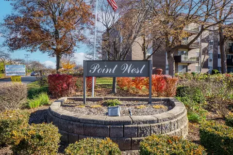 1301 S Finley Rd #304, Lombard, IL 60148