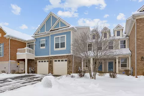 1348 Scarboro Rd #801, Schaumburg, IL 60193
