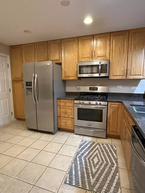 209 E Lake St #G, Addison, IL 60101 photo 3
