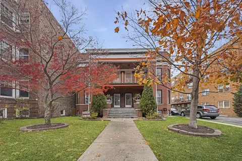 6978 N Ridge Blvd #2, Chicago, IL 60645