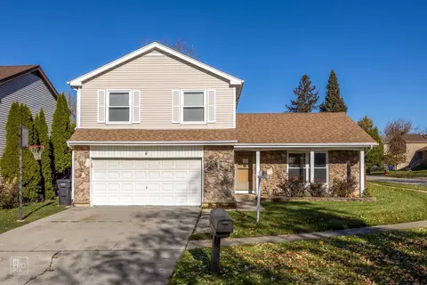 6 Middlebury Ct, Streamwood, IL 60107