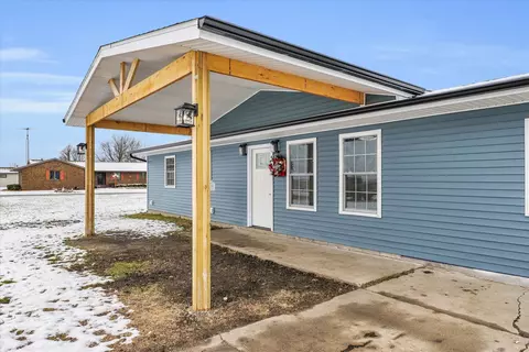 104 Webster St, Fithian, IL 61844 photo 9