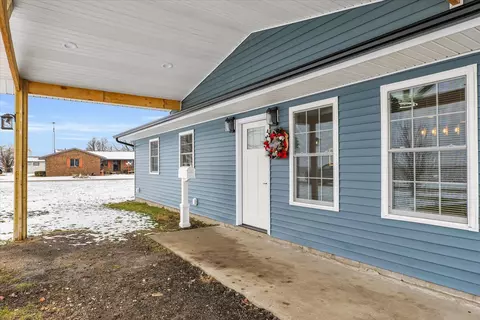 104 Webster St, Fithian, IL 61844 photo 10