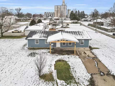 104 Webster St, Fithian, IL 61844 photo 5